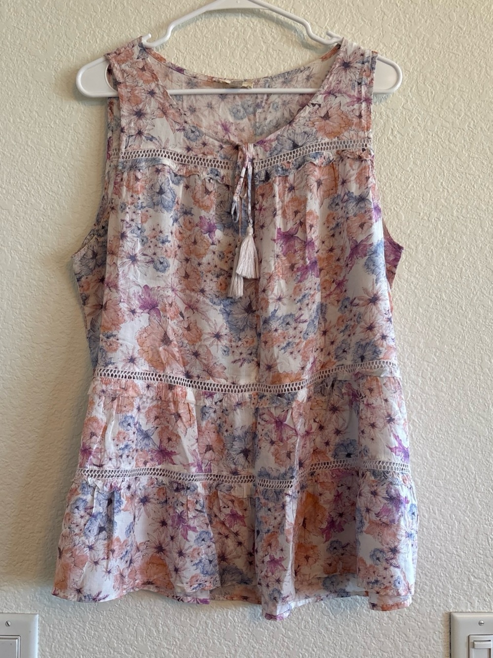 Floral Tassel Sleeveless Blouse - White Multi